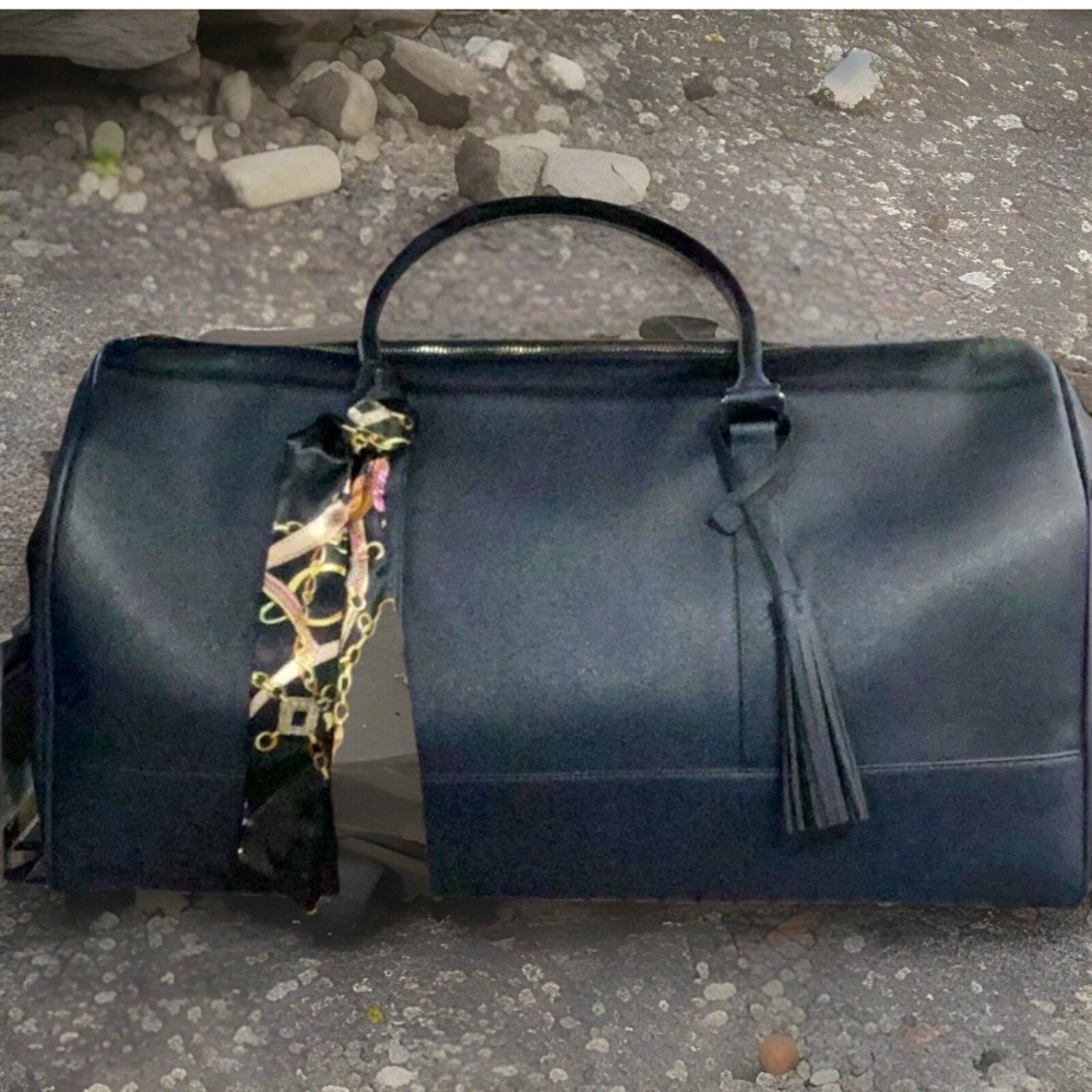 NEW Ms Lovely 22” faux Leather Black Weekender Duffel Bag Crossbody Carryon